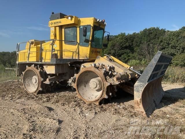 Bomag BC772RB 토양 다짐기