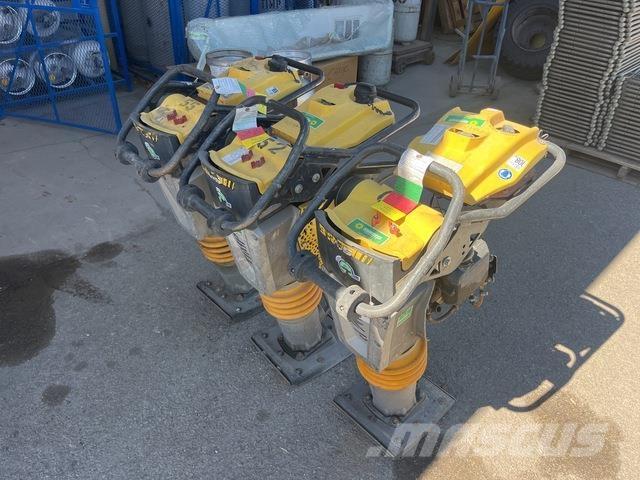 Bomag BT65/4 탬퍼