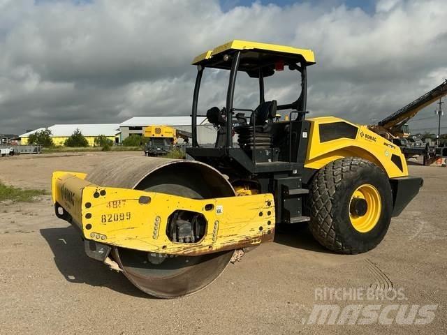 Bomag BW211D-5 싱글 드럼 롤러