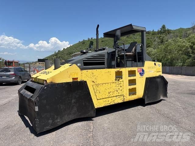 Bomag BW24R 공기 타이어 롤러