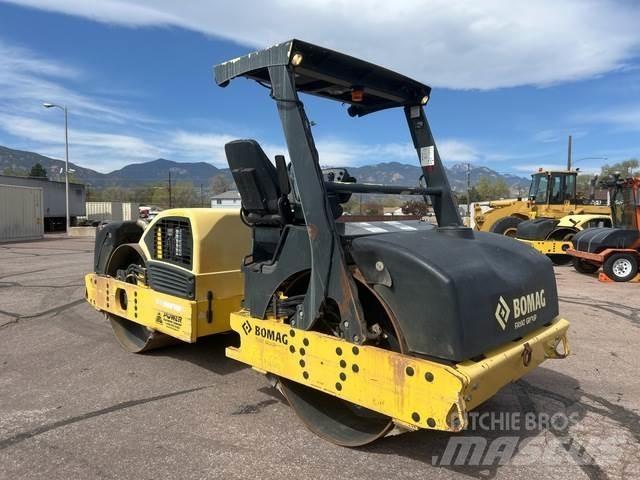 Bomag BW266AD 공기 타이어 롤러