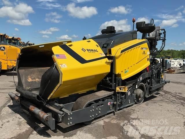 Bomag CR-820T 아스팔트 포장장비