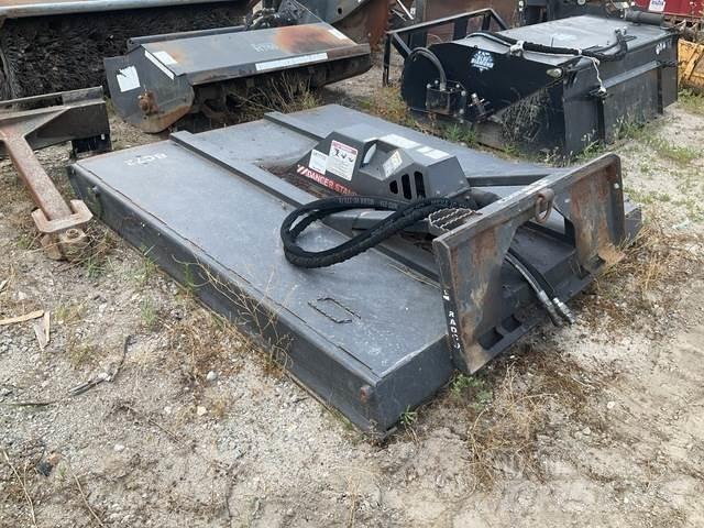 Bradco 15330 탑승형 잔디깎기