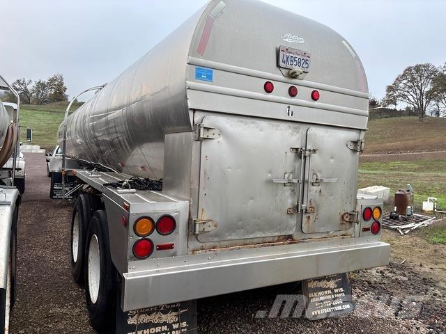 Brenner  탱커 트레일러