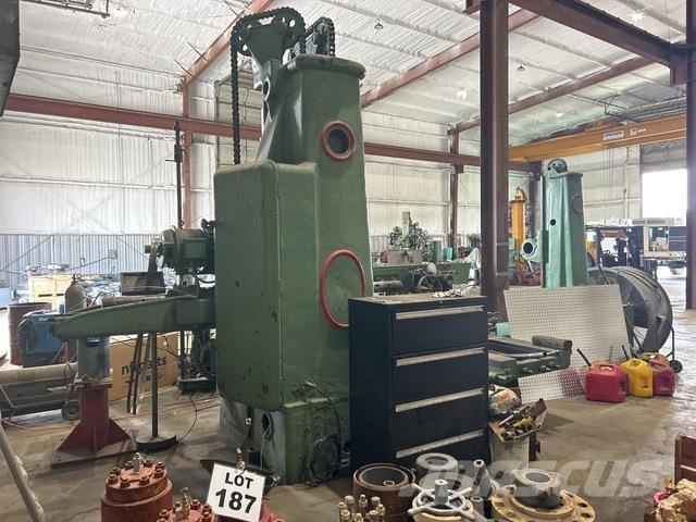  C & E 건설 장비 - 기타