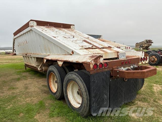  Calico 티퍼 트레일러