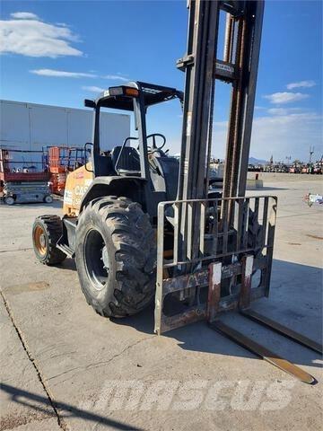 CASE 586H 험지용 트럭