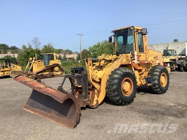 CASE 621B  휠로우더