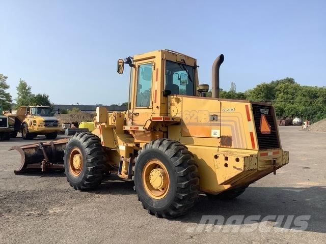 CASE 621B  휠로우더