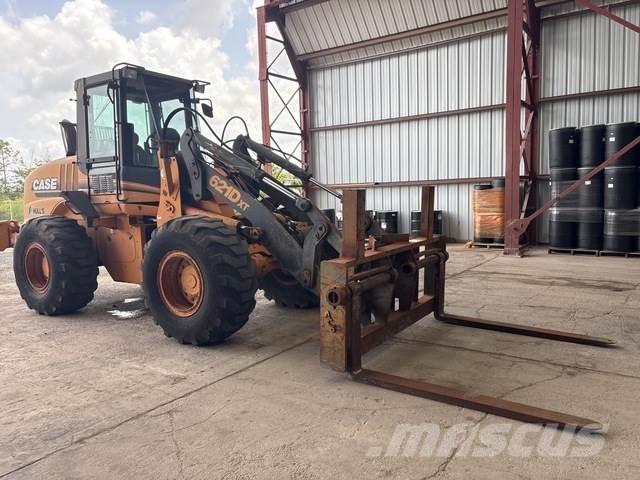 CASE 621DXT  휠로우더