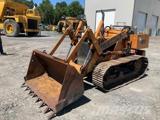 CASE D450 궤도식 로우더