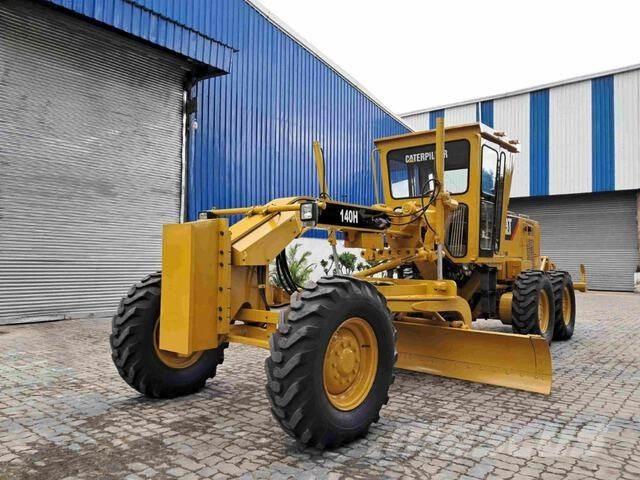 CAT 140H 그레이더