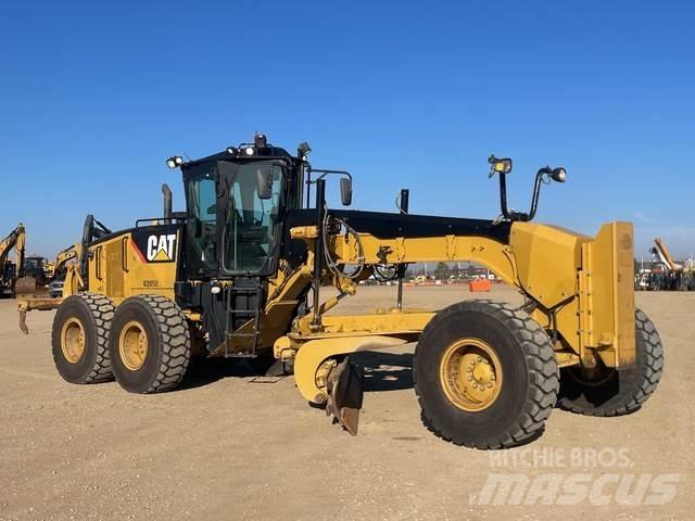 CAT 14M 그레이더