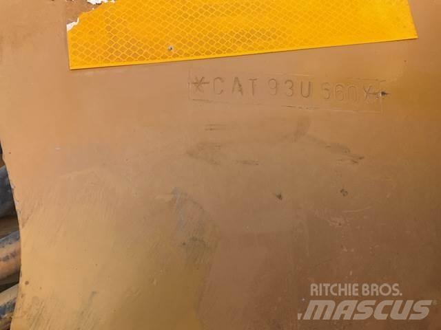 CAT 16G 그레이더