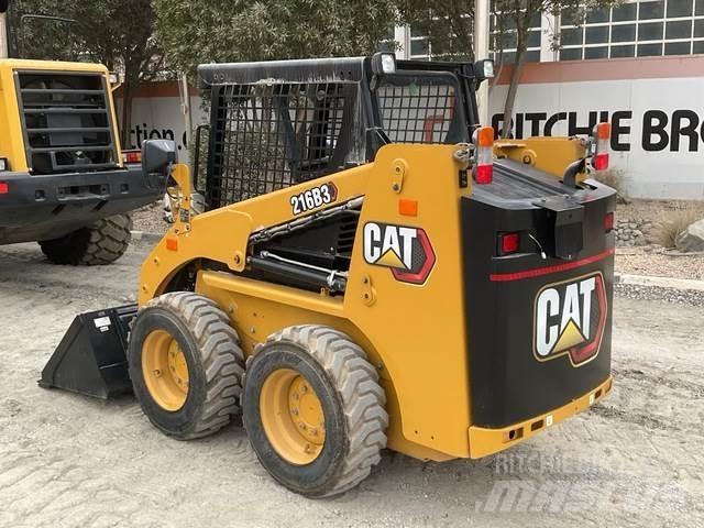 CAT 216B3  스키드로더