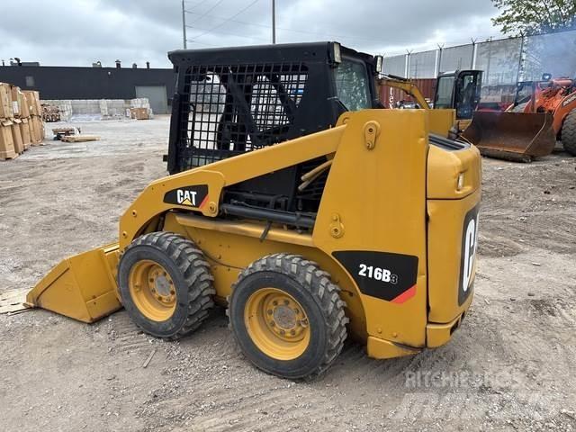CAT 216B3  스키드로더