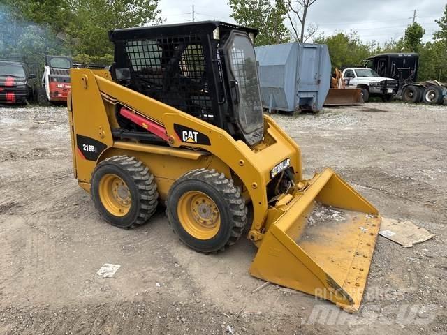 CAT 216B3  스키드로더