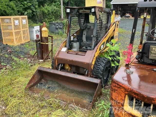 CAT 226B  스키드로더