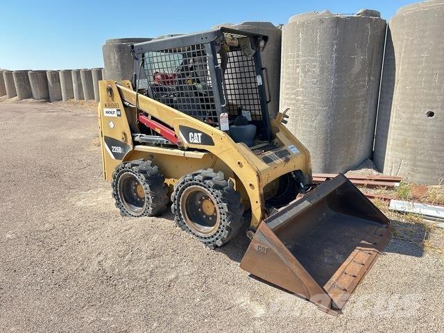 CAT 226B2  스키드로더
