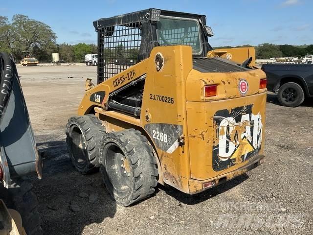 CAT 226B3  스키드로더