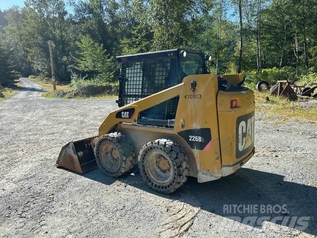 CAT 226B3  스키드로더