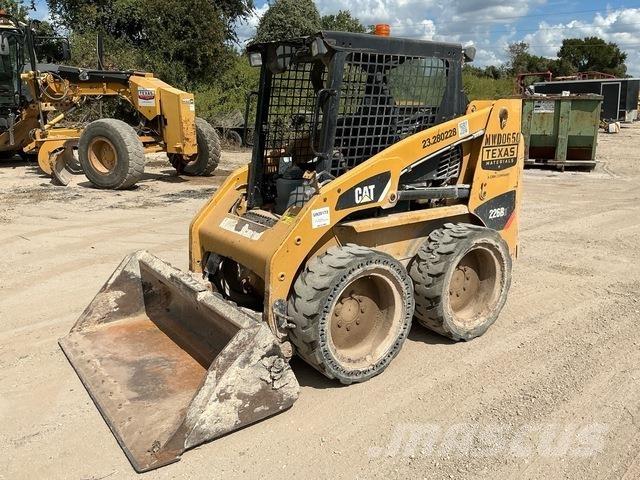 CAT 226B3  스키드로더