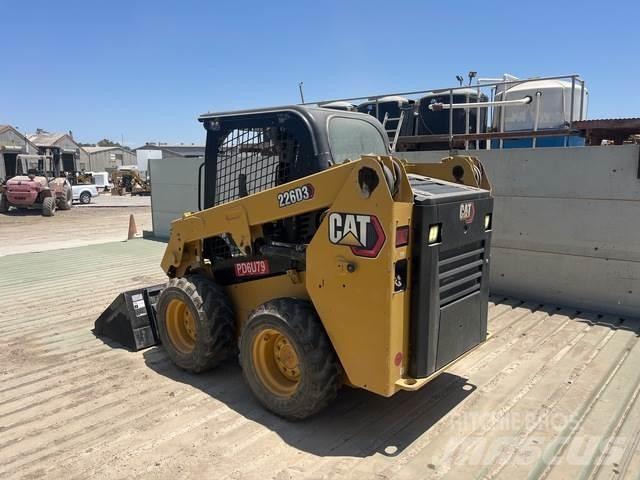 CAT 226D3  스키드로더