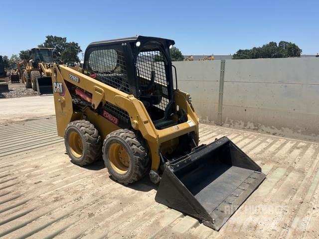 CAT 226D3  스키드로더