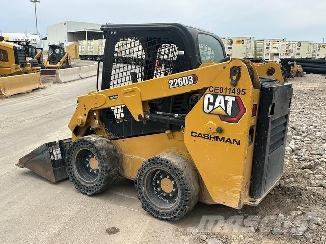 CAT 226D3  스키드로더