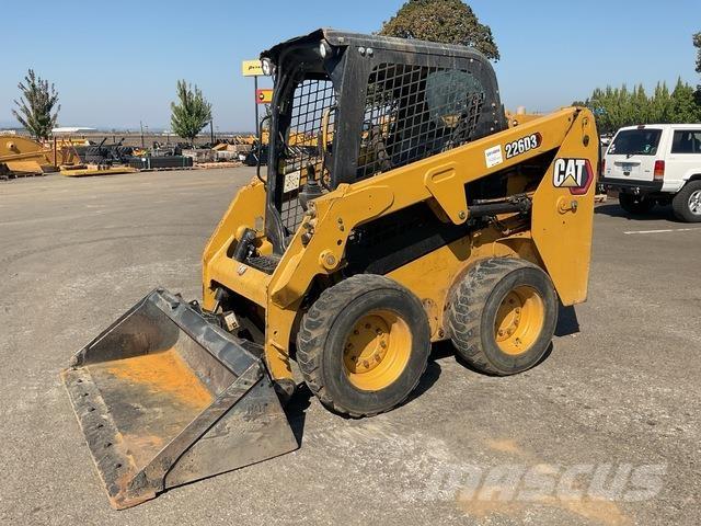 CAT 226D3  스키드로더