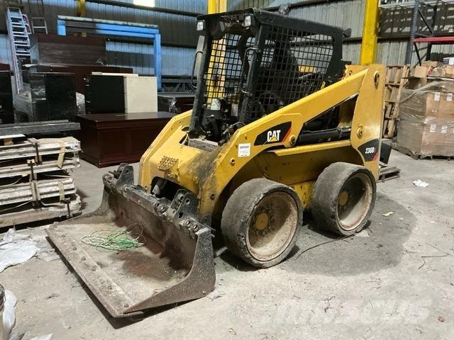 CAT 236B3  스키드로더