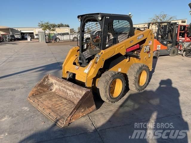 CAT 236D  스키드로더