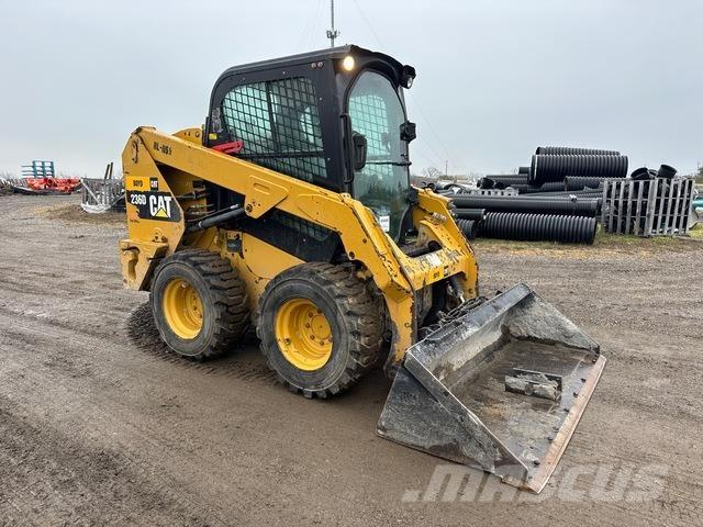 CAT 236D  스키드로더