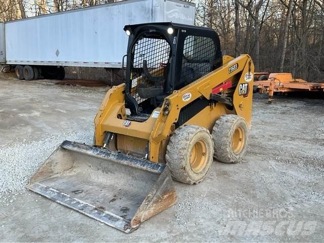 CAT 236D3  스키드로더