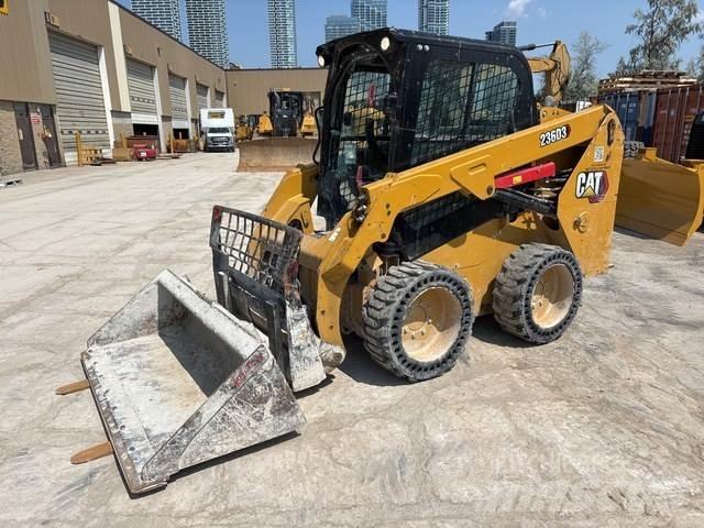 CAT 236D3  스키드로더