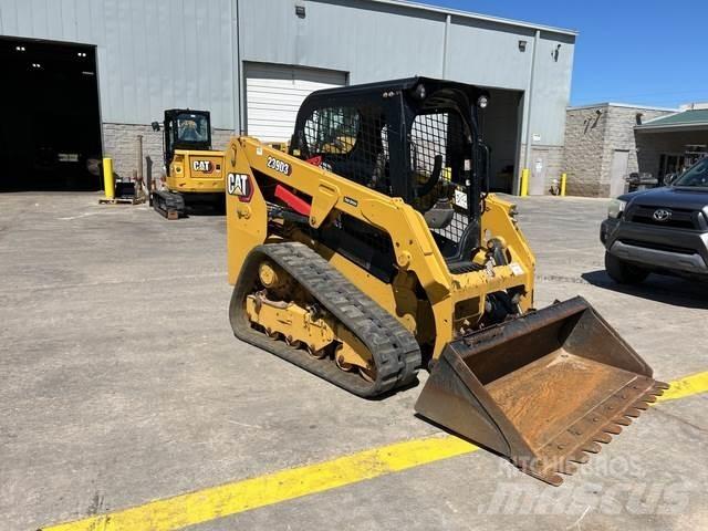 CAT 239D3  스키드로더