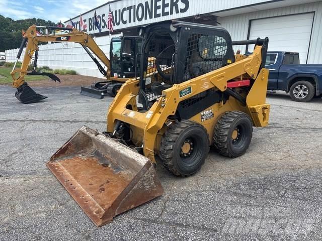 CAT 242D  스키드로더