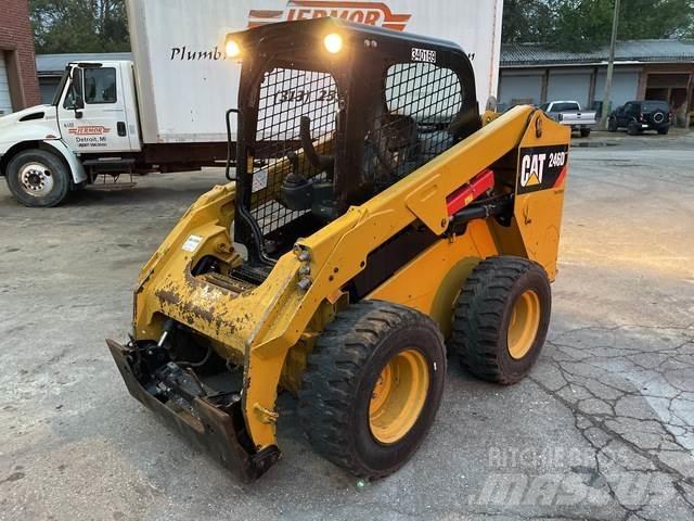 CAT 246D  스키드로더