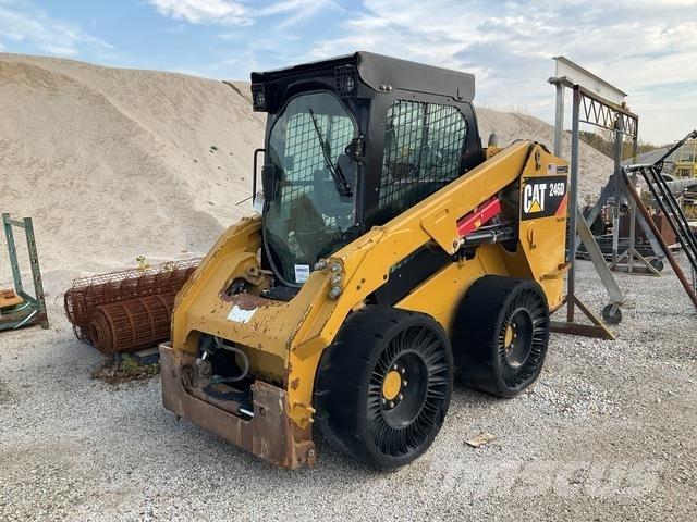 CAT 246D  스키드로더