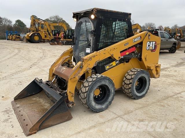 CAT 246D3  스키드로더