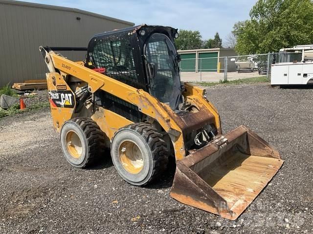 CAT 262D  스키드로더