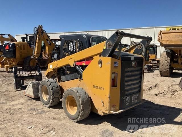 CAT 262D3  스키드로더
