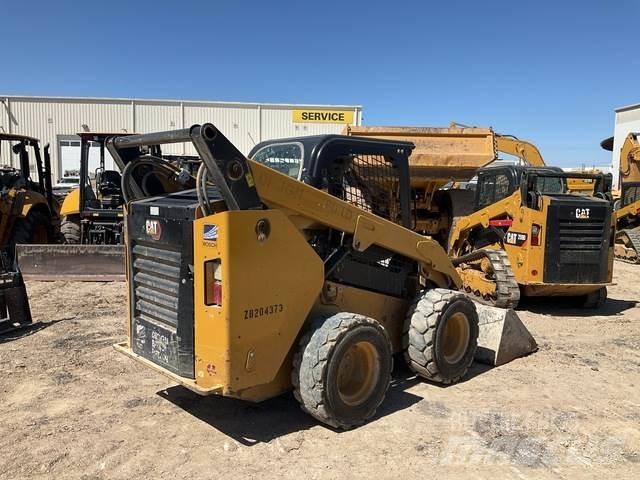 CAT 262D3  스키드로더
