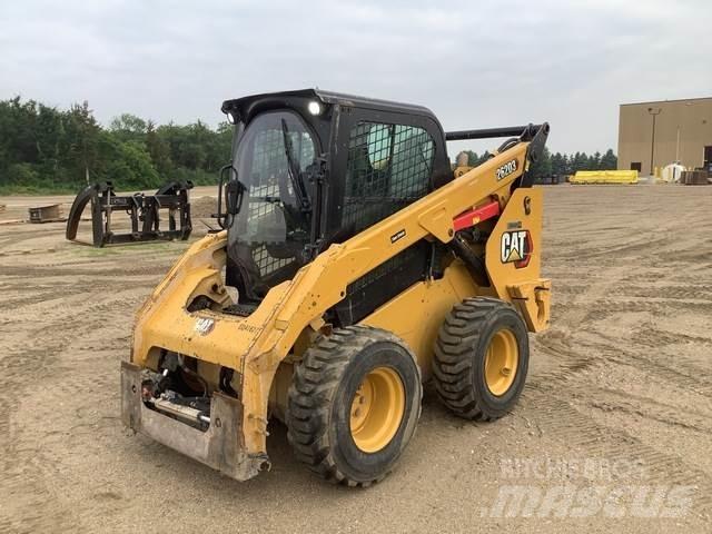 CAT 262D3  스키드로더