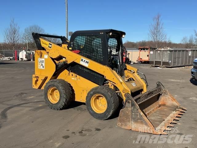 CAT 272D2  스키드로더