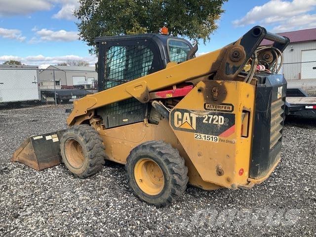 CAT 272D2  스키드로더