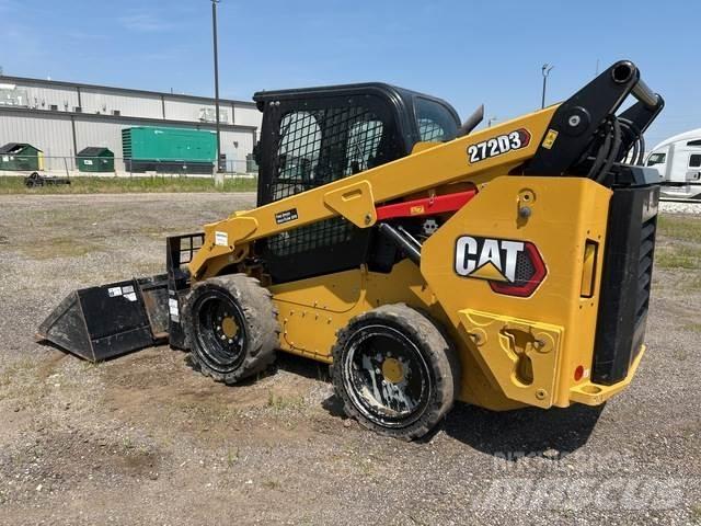 CAT 272D3  스키드로더