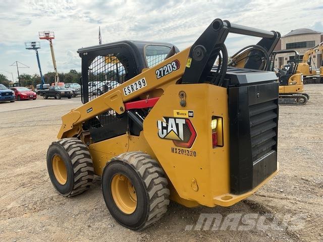 CAT 272D3  스키드로더