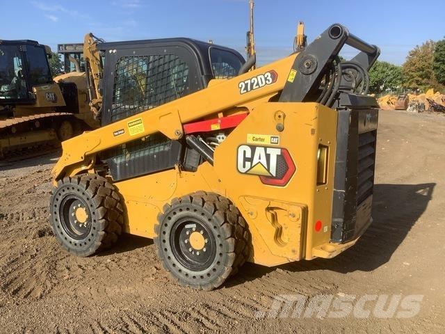 CAT 272D3  스키드로더