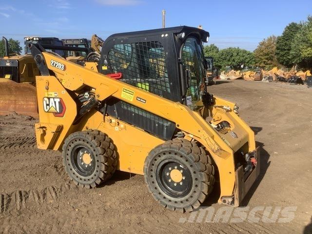 CAT 272D3  스키드로더